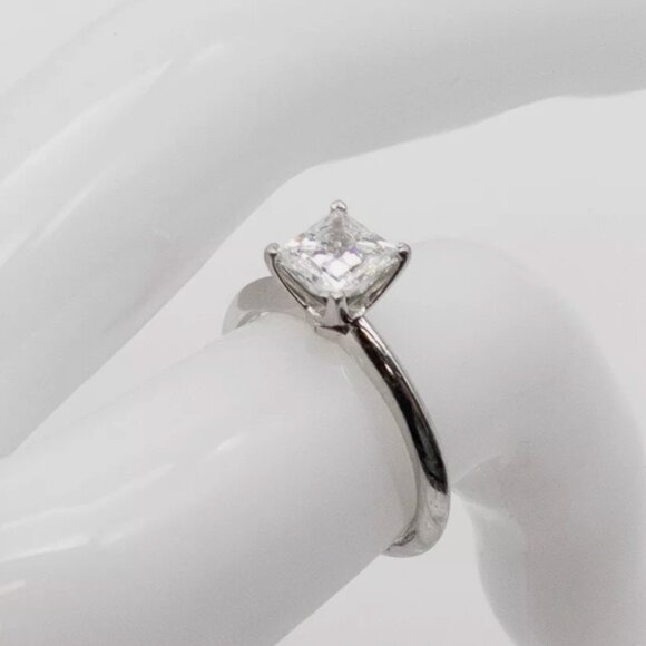 TIFFANY & CO PRINCESS CUT DIAMOND 1CT+ WEDDING RING WITH BOX AND PAPER - Picture 4 of 8